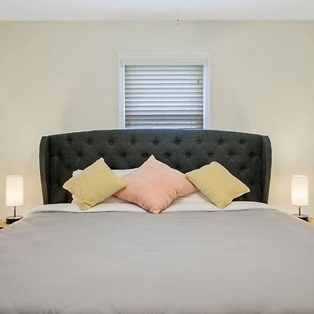 Cozy 3 Bedroom Cottage With Huge Fenced-In Yard Raleigh Exterior foto